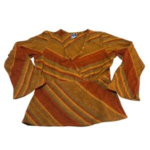 Cheppu Bell Sleeve Top